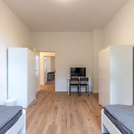 Easystay24 - Moderne In *
