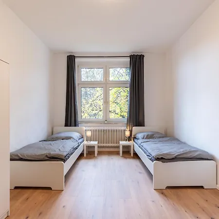 Easystay24 - Moderne In